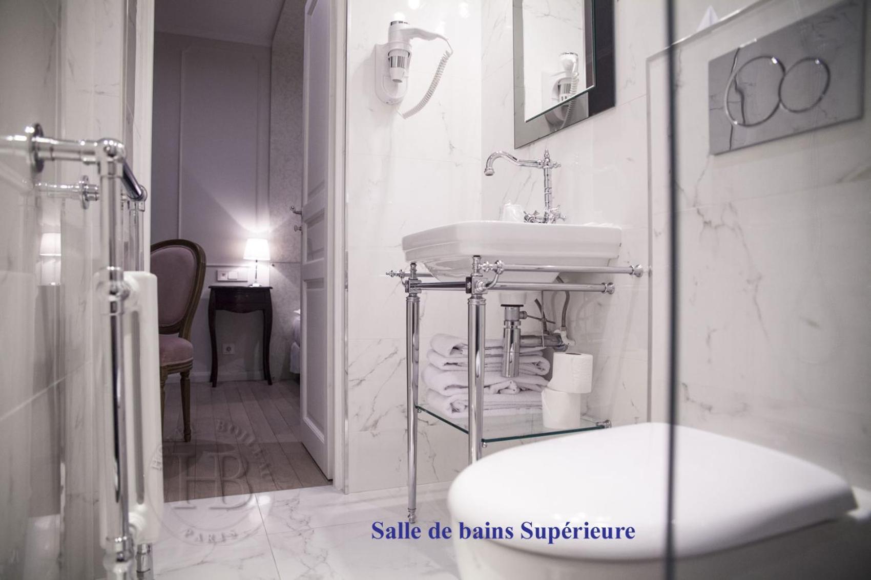 Hotel Boileau Paris Bagian luar foto