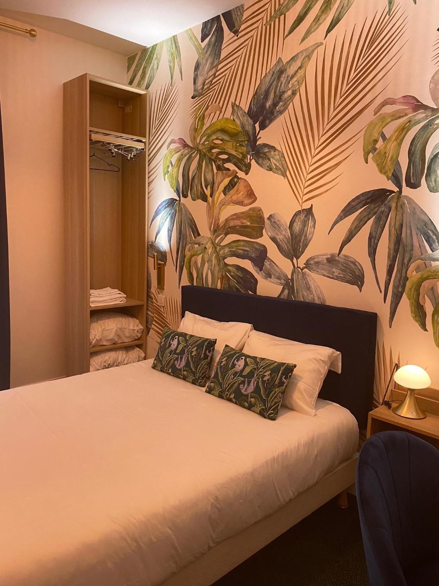 Hotel Boileau Paris Bagian luar foto