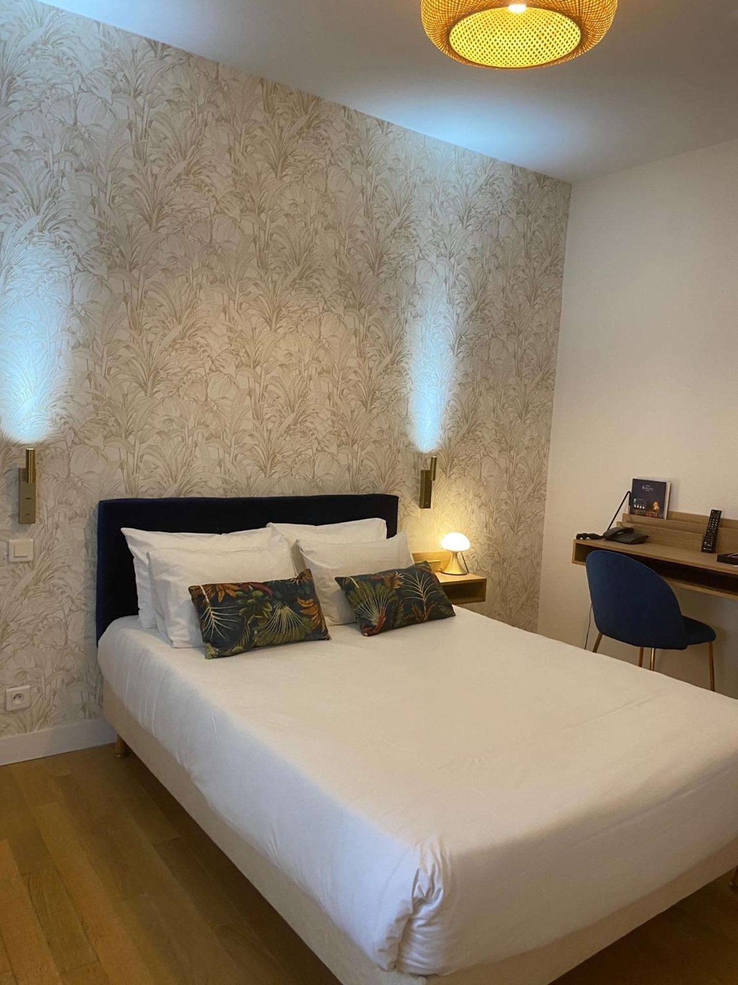 Hotel Boileau Paris Bagian luar foto