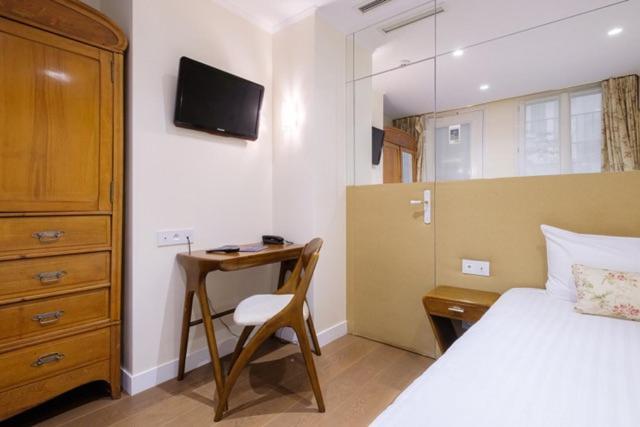 Hotel Boileau Paris Bagian luar foto